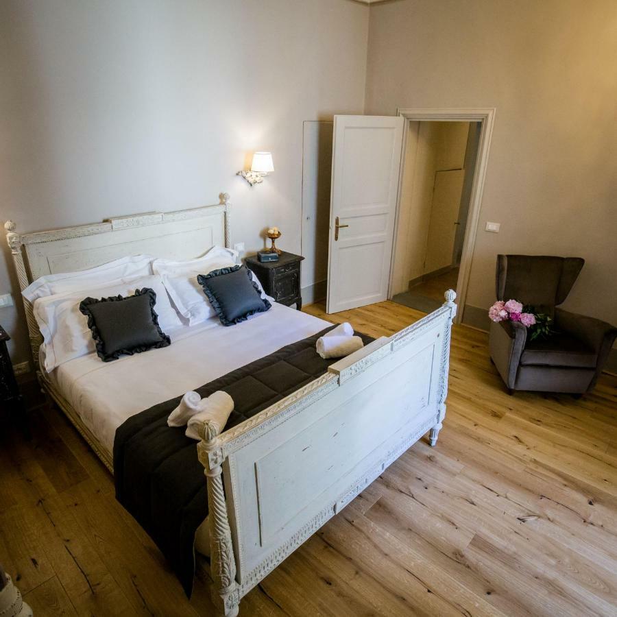 フィレンツェ San Pier Novello In Oltrarno Bed & Breakfast エクステリア 写真