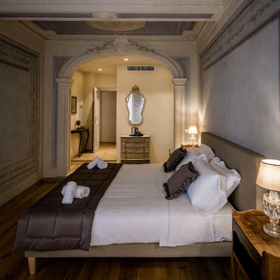 フィレンツェ San Pier Novello In Oltrarno Bed & Breakfast エクステリア 写真